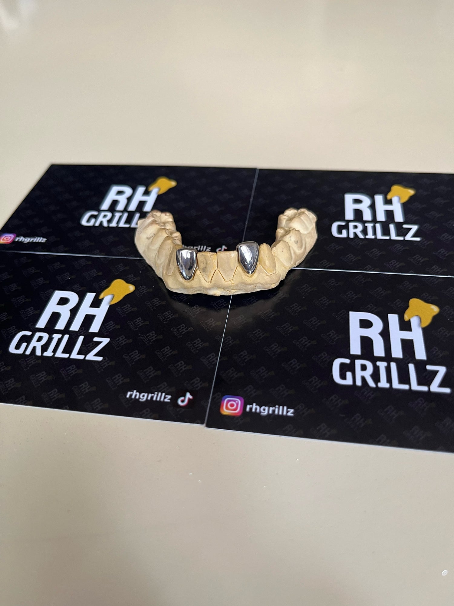 RH Grillz Manchester, UK RH GRILLZ